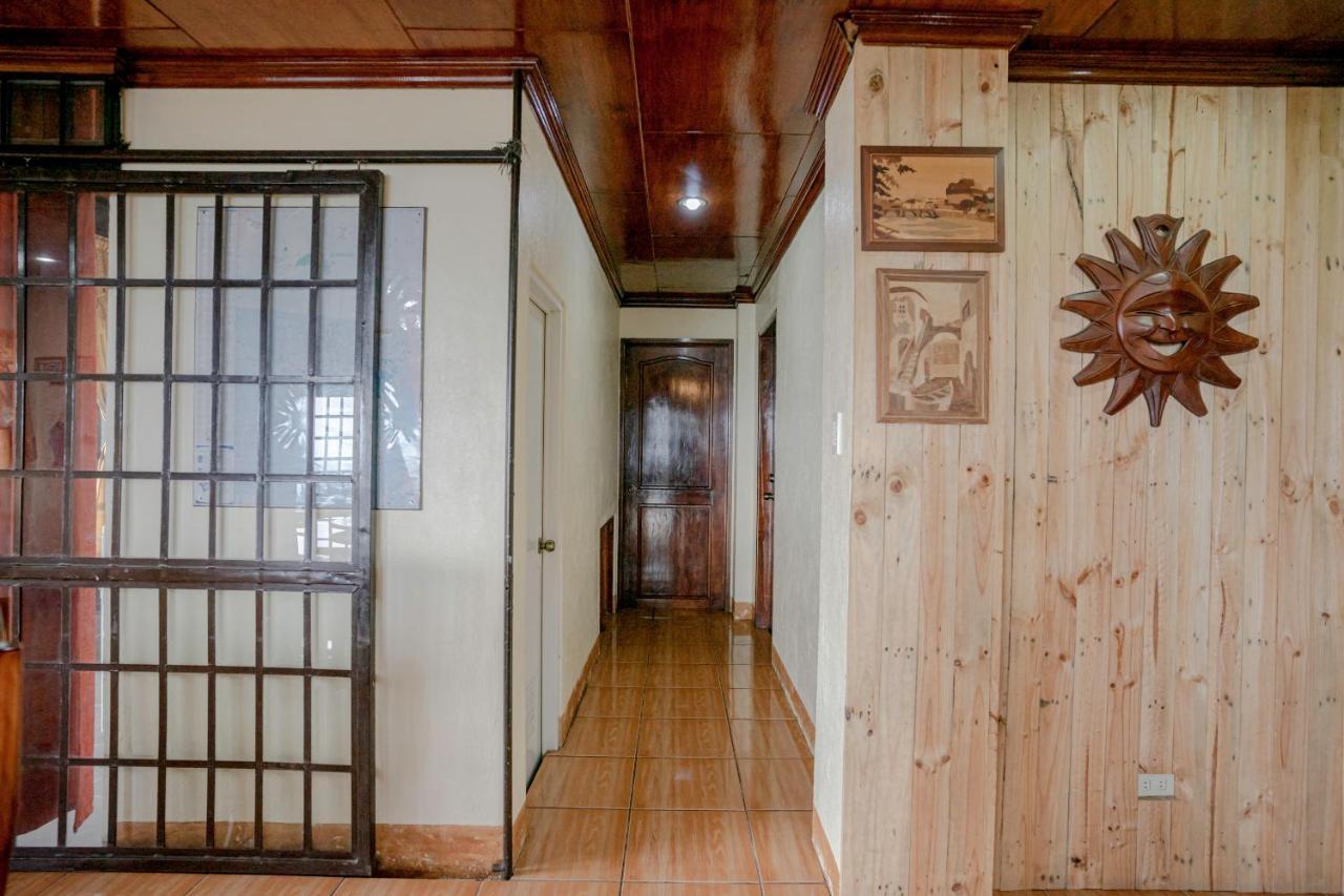 Oyo 760 Tiptop Vacation Homes Baguio City Екстериор снимка